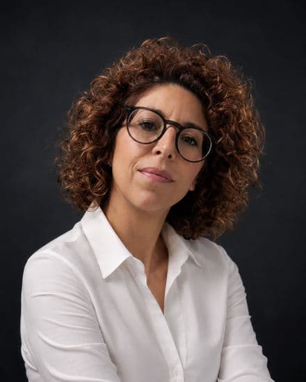 Luisa Maurone, Administration